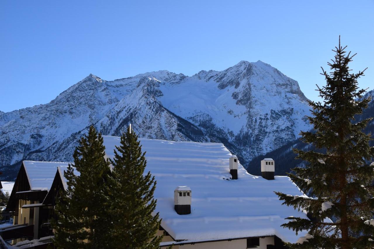 Grange Hike & Ski Sestriere Apartments Екстериор снимка