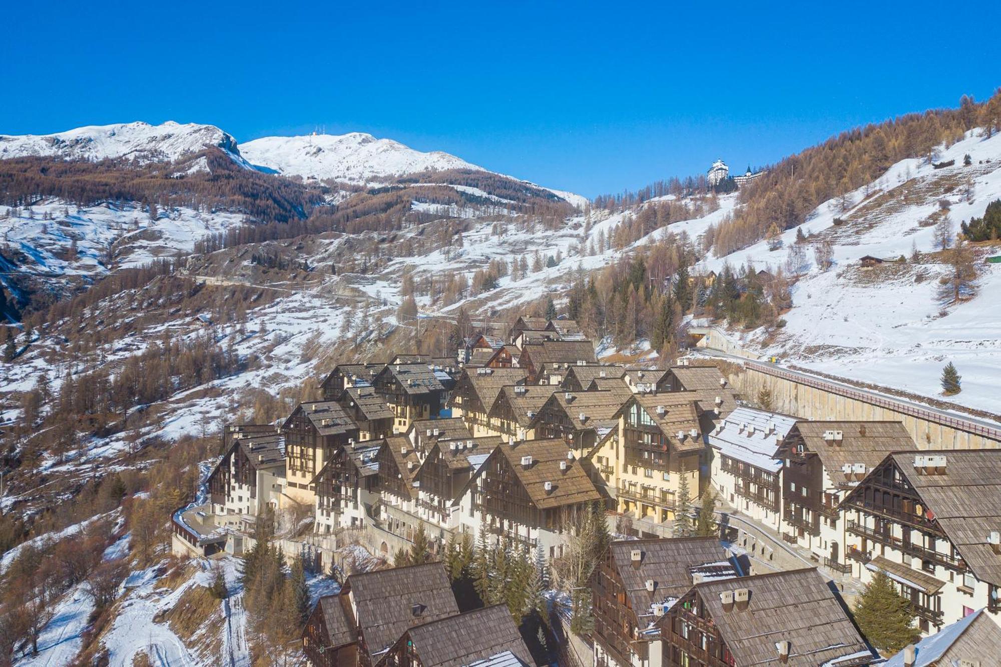 Grange Hike & Ski Sestriere Apartments Екстериор снимка