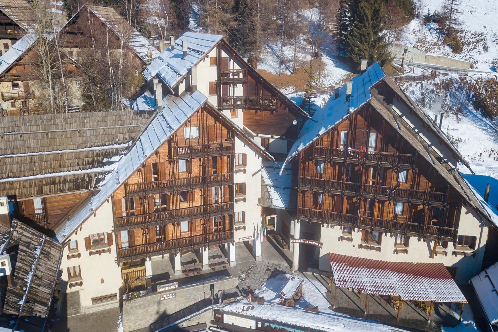 Grange Hike & Ski Sestriere Apartments Екстериор снимка