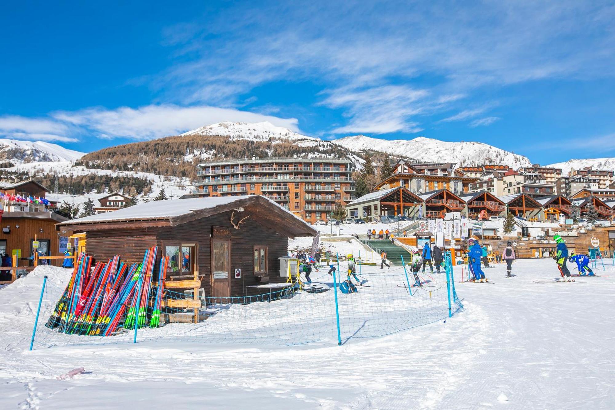 Grange Hike & Ski Sestriere Apartments Екстериор снимка