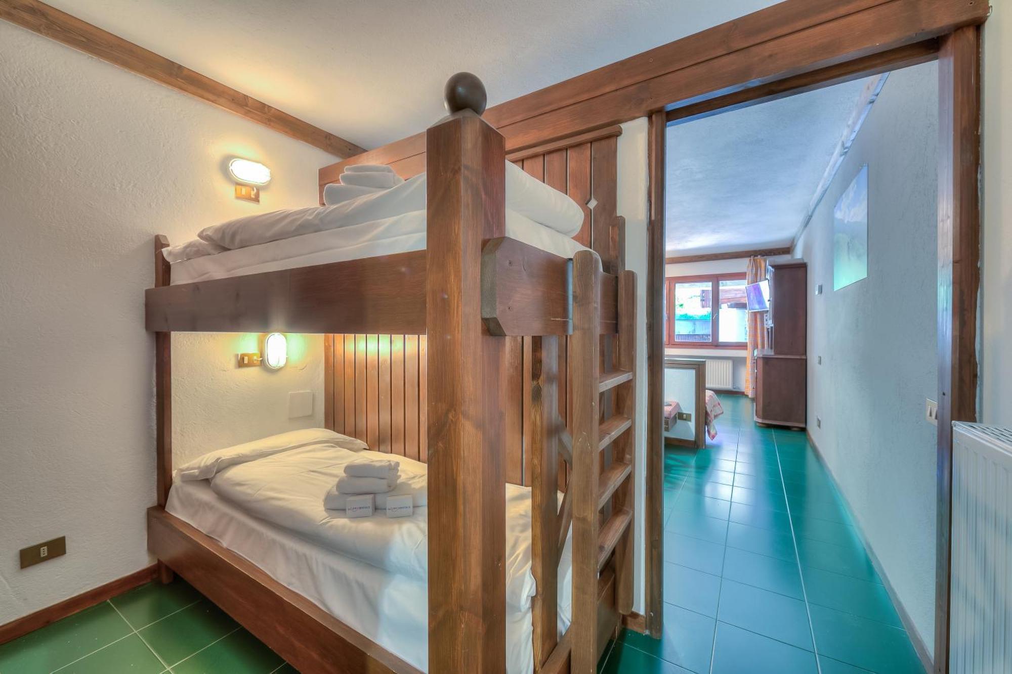 Grange Hike & Ski Sestriere Apartments Екстериор снимка